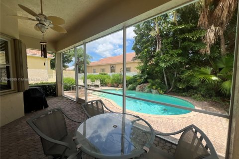 House in Delray Beach, Florida 2 bedrooms, 191.1 sq.m. № 1847766 - photo 23