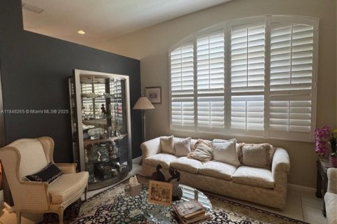 House in Delray Beach, Florida 2 bedrooms, 191.1 sq.m. № 1847766 - photo 7