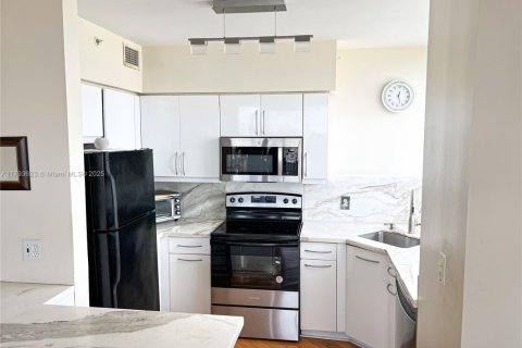 Купить кондоминиум в Майами-Бич, Флорида 2 спальни, 117.24м2, № 2014591 - фото 6