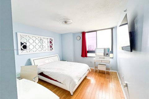 Купить кондоминиум в Майами-Бич, Флорида 2 спальни, 117.24м2, № 2014591 - фото 12