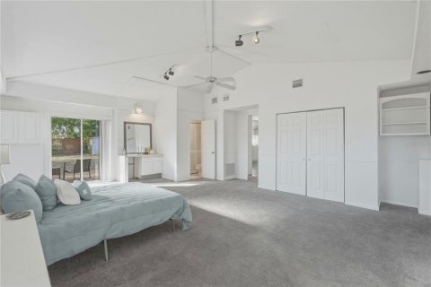 Villa ou maison à vendre à Saint Petersburg, Floride: 3 chambres, 167.6 m2 № 2142582 - photo 15