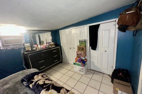 Casa en venta en Miami, Florida, 4 dormitorios, 104.61 m2 № 1938579 - foto 10