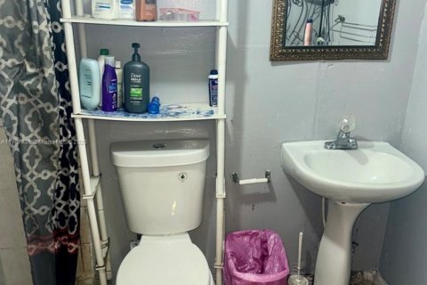 Casa en venta en Miami, Florida, 4 dormitorios, 104.61 m2 № 1938579 - foto 12