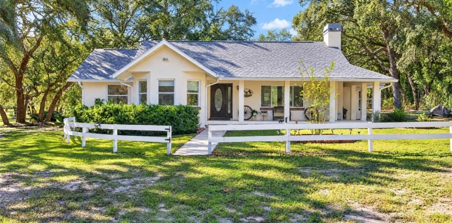 Villa ou maison à Inverness, Floride 3 chambres, 160.72 m2 № 2420466