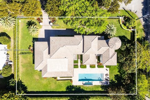 Villa ou maison à vendre à Pinecrest, Floride: 8 chambres, 768.95 m2 № 2024984 - photo 3