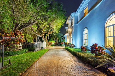 Villa ou maison à vendre à Pinecrest, Floride: 8 chambres, 768.95 m2 № 2024984 - photo 7