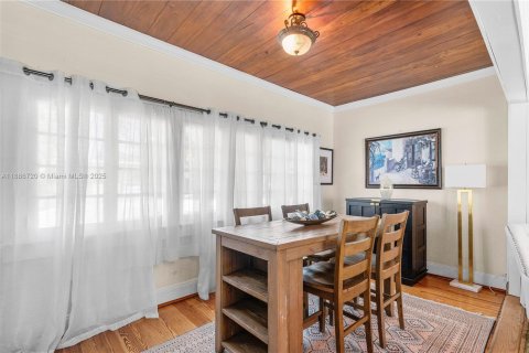 House in West Palm Beach, Florida 2 bedrooms, 97.92 sq.m. № 1938852 - photo 8