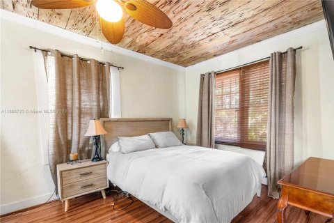 House in West Palm Beach, Florida 2 bedrooms, 97.92 sq.m. № 1938852 - photo 14