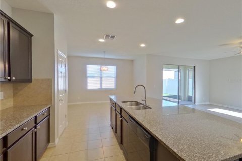 House in Ruskin, Florida 3 bedrooms, 247.12 sq.m. № 2118852 - photo 8