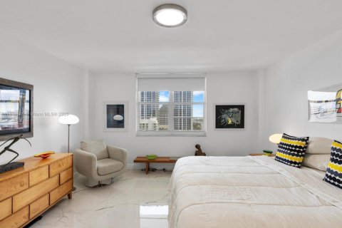 Copropriété à louer à Fort Lauderdale, Floride: 2 chambres, 131.09 m2 № 1944914 - photo 19