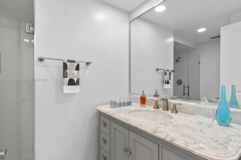 Copropriété à louer à Fort Lauderdale, Floride: 2 chambres, 131.09 m2 № 1944914 - photo 16