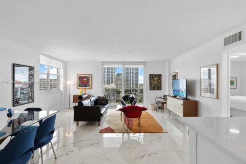 Copropriété à louer à Fort Lauderdale, Floride: 2 chambres, 131.09 m2 № 1944914 - photo 2