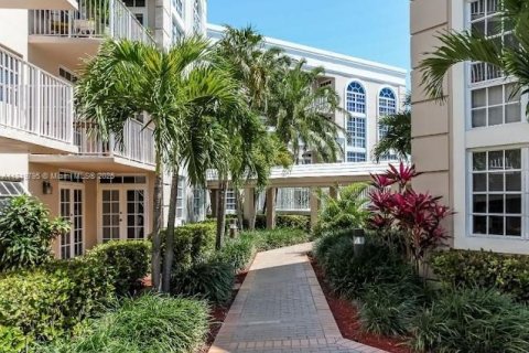 Condo in Coral Gables, Florida, 2 bedrooms  № 1777813 - photo 20