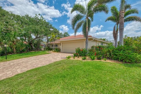 House in Sarasota, Florida 3 bedrooms, 205.96 sq.m. № 1675012 - photo 7