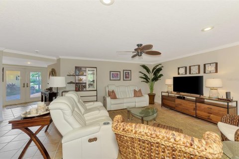 House in Sarasota, Florida 3 bedrooms, 205.96 sq.m. № 1675012 - photo 18