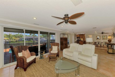 House in Sarasota, Florida 3 bedrooms, 205.96 sq.m. № 1675012 - photo 20