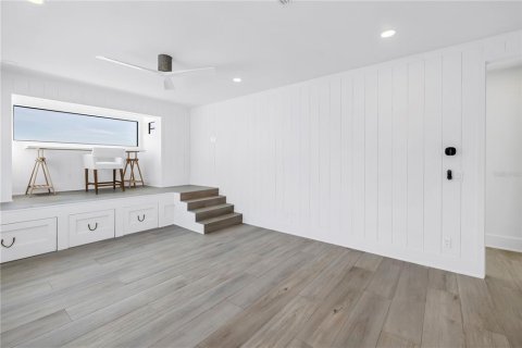 Купить виллу или дом в Трежер-Айленд, Флорида 8 комнат, 241.55м2, № 1590645 - фото 27