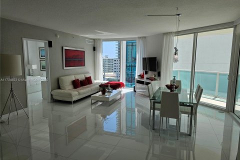 Condo in Sunny Isles Beach, Florida, 3 bedrooms  № 1703637 - photo 8