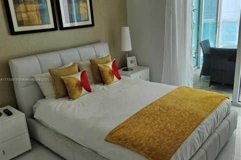 Condo in Sunny Isles Beach, Florida, 3 bedrooms  № 1703637 - photo 24