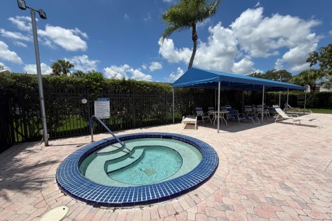 Condo in Delray Beach, Florida, 2 bedrooms № 2177362 - photo 26