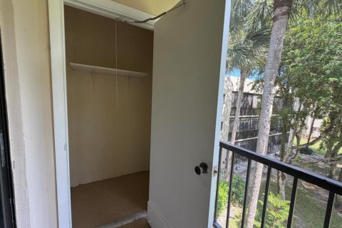 Condo in Delray Beach, Florida, 2 bedrooms № 2177362 - photo 22