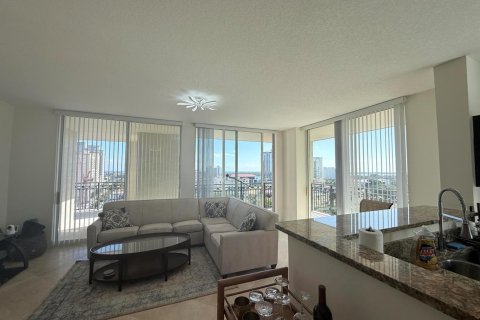 Condominio en alquiler en West Palm Beach, Florida, 3 dormitorios, 149.2 m2 № 2241409 - foto 4