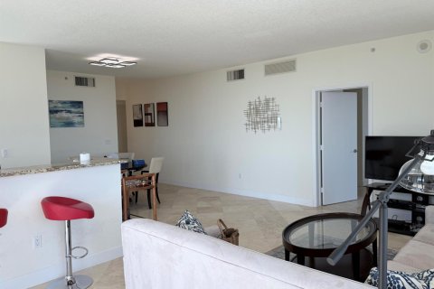 Condominio en alquiler en West Palm Beach, Florida, 3 dormitorios, 149.2 m2 № 2241409 - foto 16