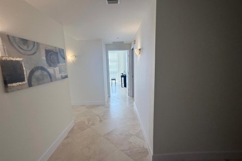 Condominio en alquiler en West Palm Beach, Florida, 3 dormitorios, 149.2 m2 № 2241409 - foto 10