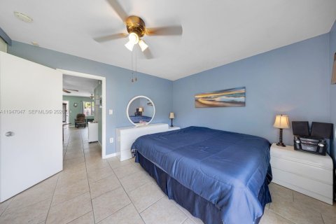 Condo in Miami, Florida, 1 bedroom  № 2152932 - photo 14