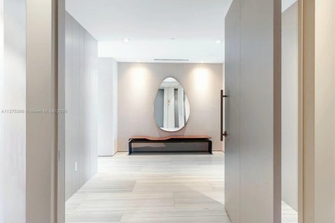 Copropriété à louer à Sunny Isles Beach, Floride: 5 chambres, 295.06 m2 № 124910 - photo 5