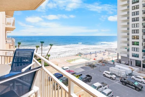 Condominio en venta en Daytona Beach, Florida, 3 dormitorios, 154.96 m2 № 1806789 - foto 29