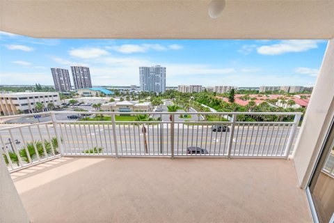 Condominio en venta en Daytona Beach, Florida, 3 dormitorios, 154.96 m2 № 1806789 - foto 3