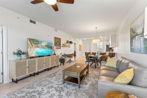 Condo in Venice, Florida, 2 bedrooms  № 2112207 - photo 10