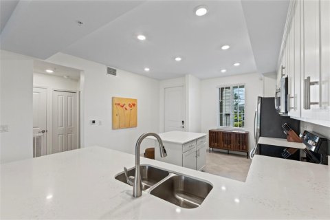 Condo in Venice, Florida, 2 bedrooms  № 2112207 - photo 19