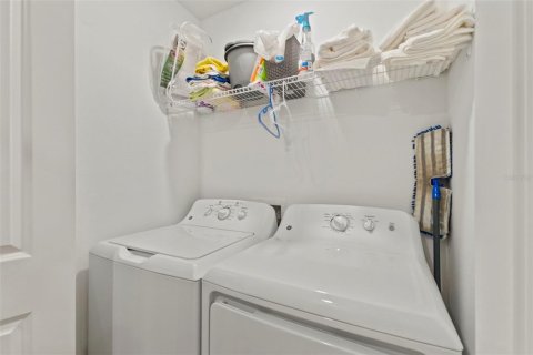 Condo in Venice, Florida, 2 bedrooms  № 2112207 - photo 28