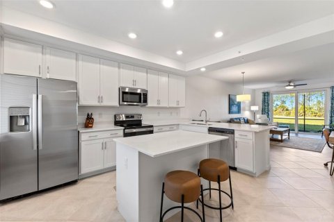 Condo in Venice, Florida, 2 bedrooms  № 2112207 - photo 14