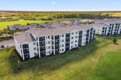 Condo in Venice, Florida, 2 bedrooms  № 2112207 - photo 2