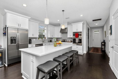 Casa en venta en Tampa, Florida, 4 dormitorios, 313.08 m2 № 1885719 - foto 5