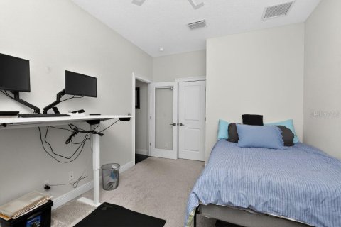 Casa en venta en Tampa, Florida, 4 dormitorios, 313.08 m2 № 1885719 - foto 10