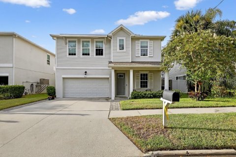 Casa en venta en Tampa, Florida, 4 dormitorios, 313.08 m2 № 1885719 - foto 1
