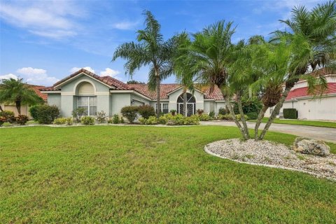Casa en venta en Sun City Center, Florida, 3 dormitorios, 195.28 m2 № 2427570 - foto 3