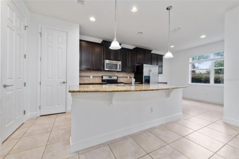 House in Orlando, Florida 3 bedrooms, 180.32 sq.m. № 1906221 - photo 14