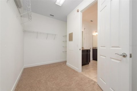 House in Orlando, Florida 3 bedrooms, 180.32 sq.m. № 1906221 - photo 19