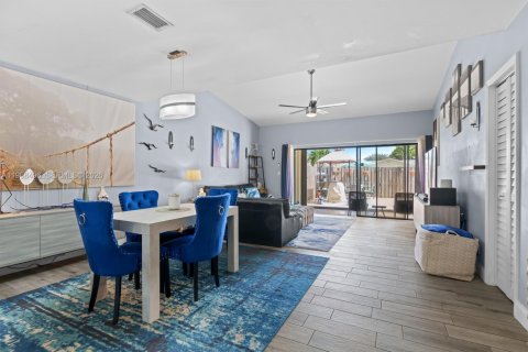 Adosado en venta en Fort Lauderdale, Florida, 3 dormitorios, 129.13 m2 № 2029765 - foto 11
