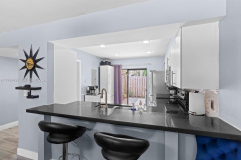 Adosado en venta en Fort Lauderdale, Florida, 3 dormitorios, 129.13 m2 № 2029765 - foto 6