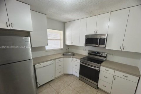 Copropriété à louer à Coconut Creek, Floride: 2 chambres, 90.86 m2 № 1848249 - photo 9