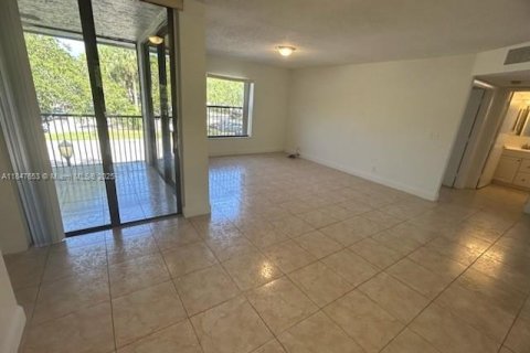 Copropriété à louer à Coconut Creek, Floride: 2 chambres, 90.86 m2 № 1848249 - photo 6