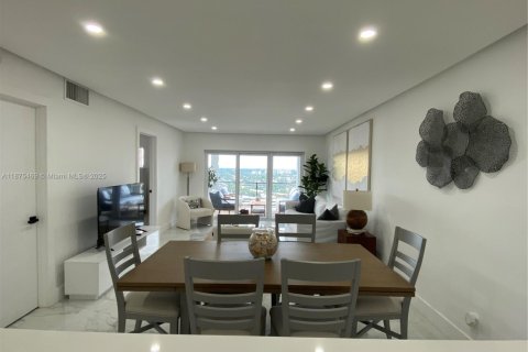 Condominio en alquiler en Pompano Beach, Florida, 2 dormitorios, 99.41 m2 № 1922778 - foto 13