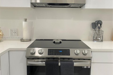 Condominio en alquiler en Pompano Beach, Florida, 2 dormitorios, 99.41 m2 № 1922778 - foto 8