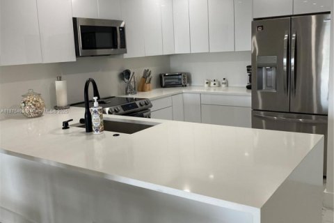 Condominio en alquiler en Pompano Beach, Florida, 2 dormitorios, 99.41 m2 № 1922778 - foto 9